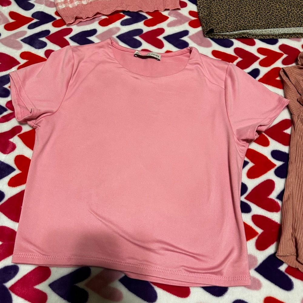 4 tops - Picture 5 of 5